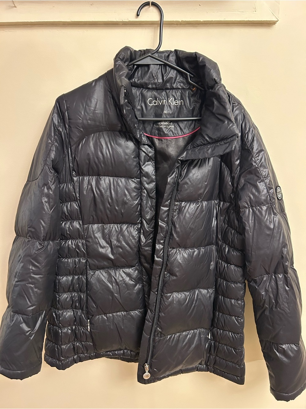 Calvin Klein Women's Lightweight Premium Down Puffer Jacket Black Size M